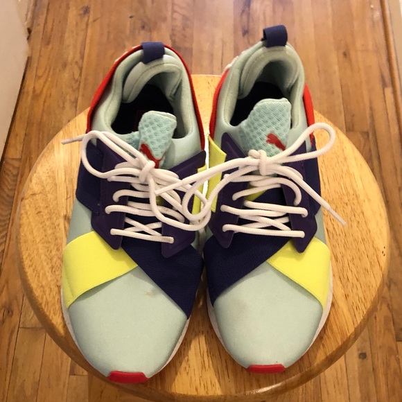 Puma - Picture 2 of 5